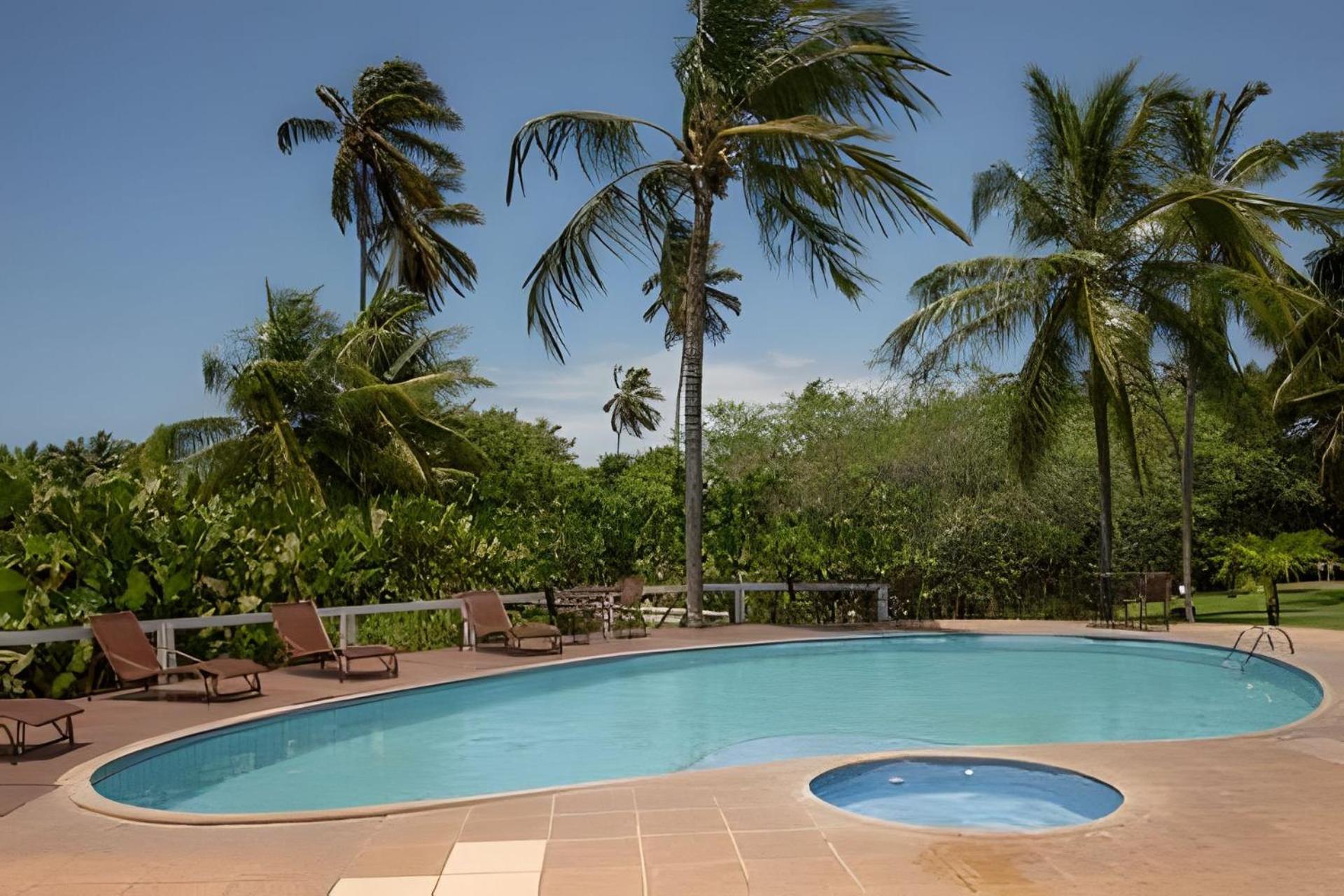 Em Frente A Praia De Taperapuan; Piscina; 1 Quarto; Wifi 300 Mbs; Estacionamento Gratuito 1 Veiculo Porto Seguro Kültér fotó