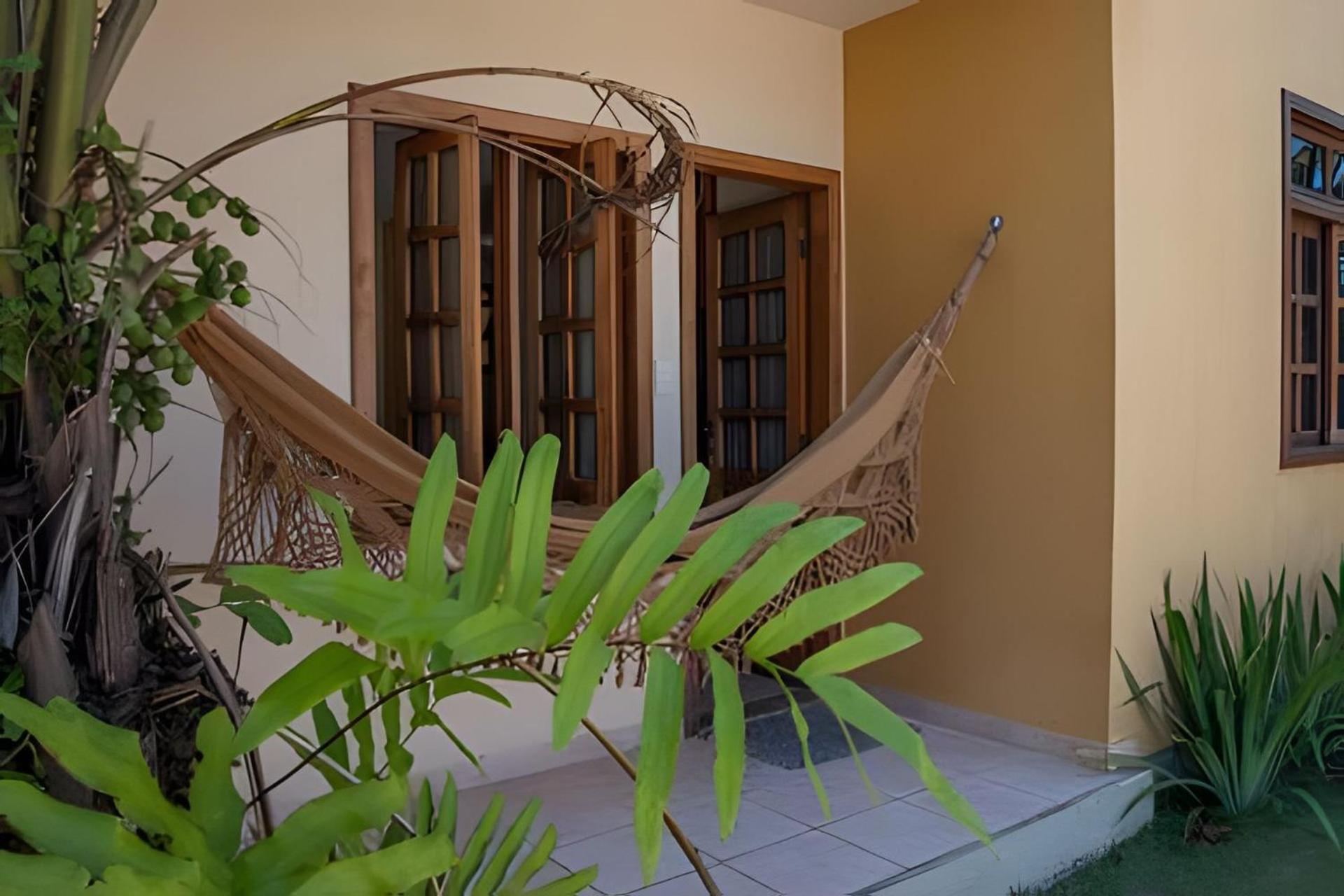 Em Frente A Praia De Taperapuan; Piscina; 1 Quarto; Wifi 300 Mbs; Estacionamento Gratuito 1 Veiculo Porto Seguro Kültér fotó